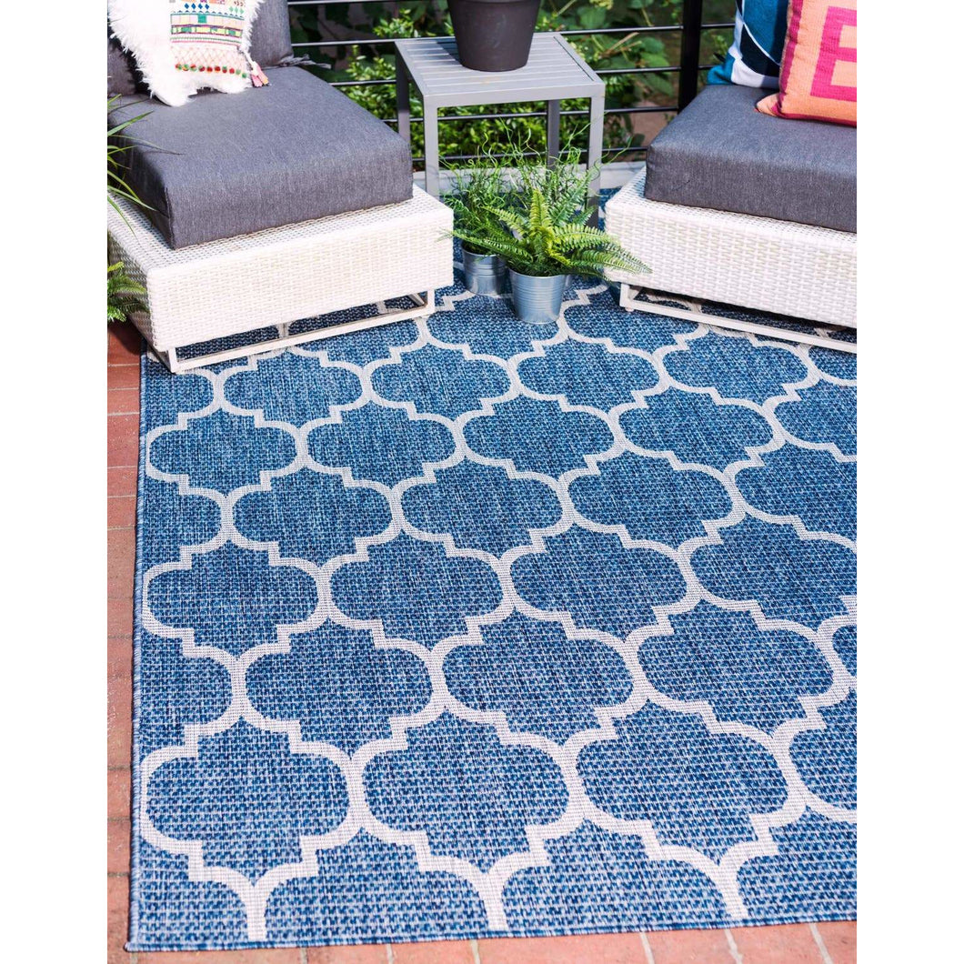 7' x 10' Outdoor Lattice Rug - Charmed by Sapphire, LLC