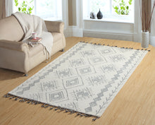Load image into Gallery viewer, CASABLANCA 3X5 4870-190 IVORY/BLACK